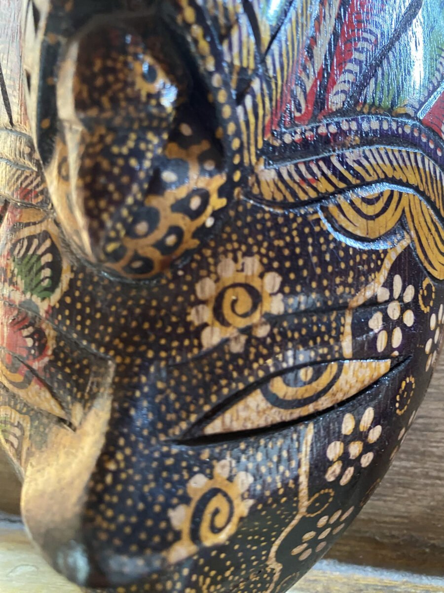Sacred Plumage Mask detail 2 Sacred Plumage Mask